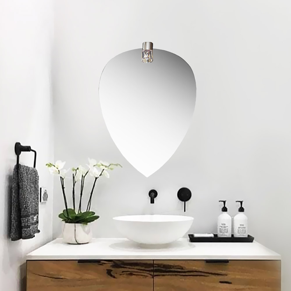 Bathroom wall mirror in drop design with single light fixture 43x60cm