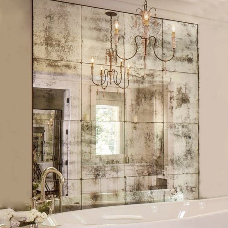 Antique wall mirror with decorative elements 80x120cm