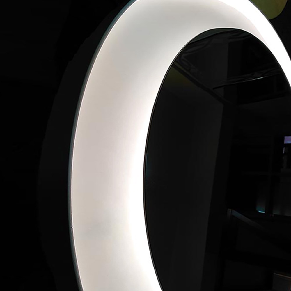 Led mirror round Ø70cm - Ø90cm metal border